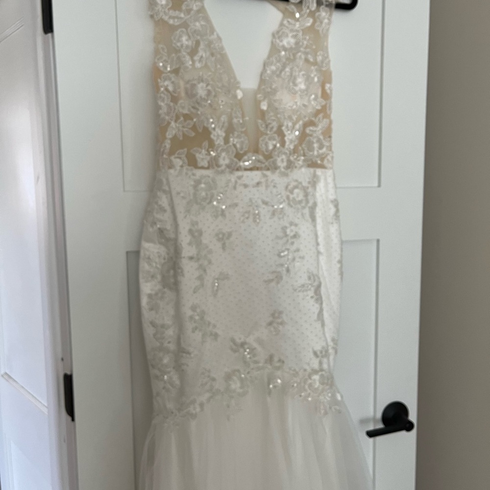 Bridal gown